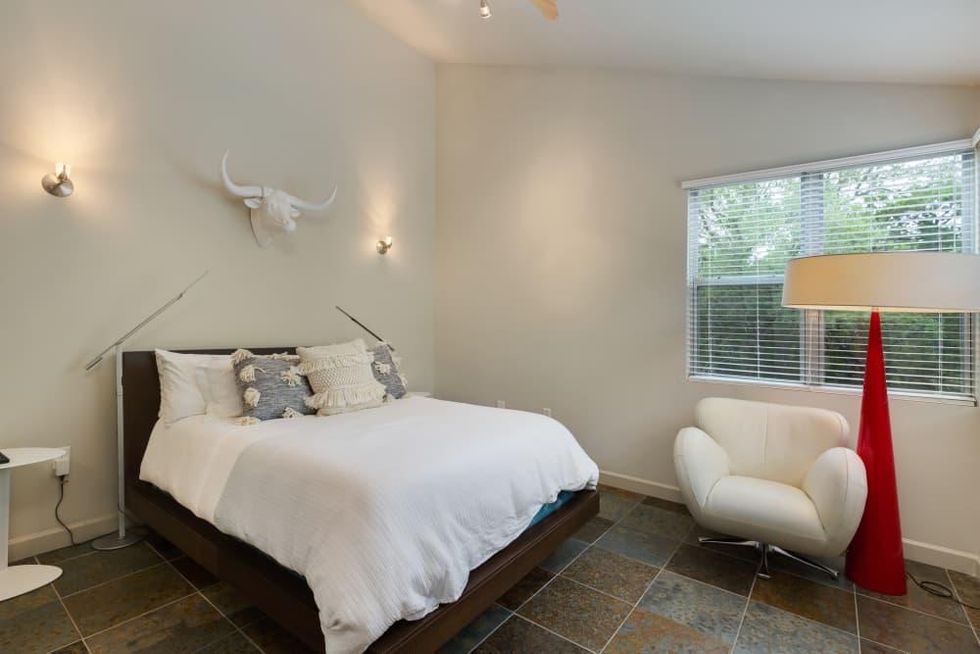 SA_27234 Ranchland View