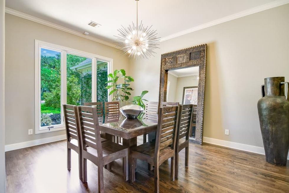 SA_ 304 Grandview Place