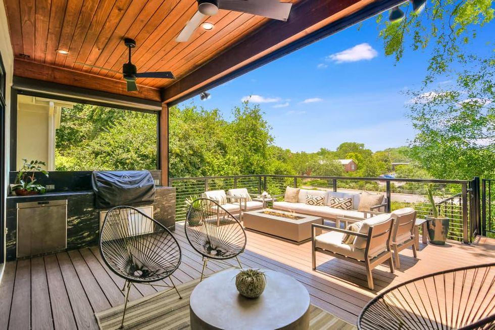 SA_ 304 Grandview Place