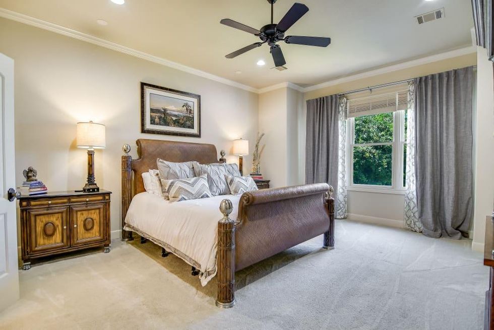 SA_ 304 Grandview Place