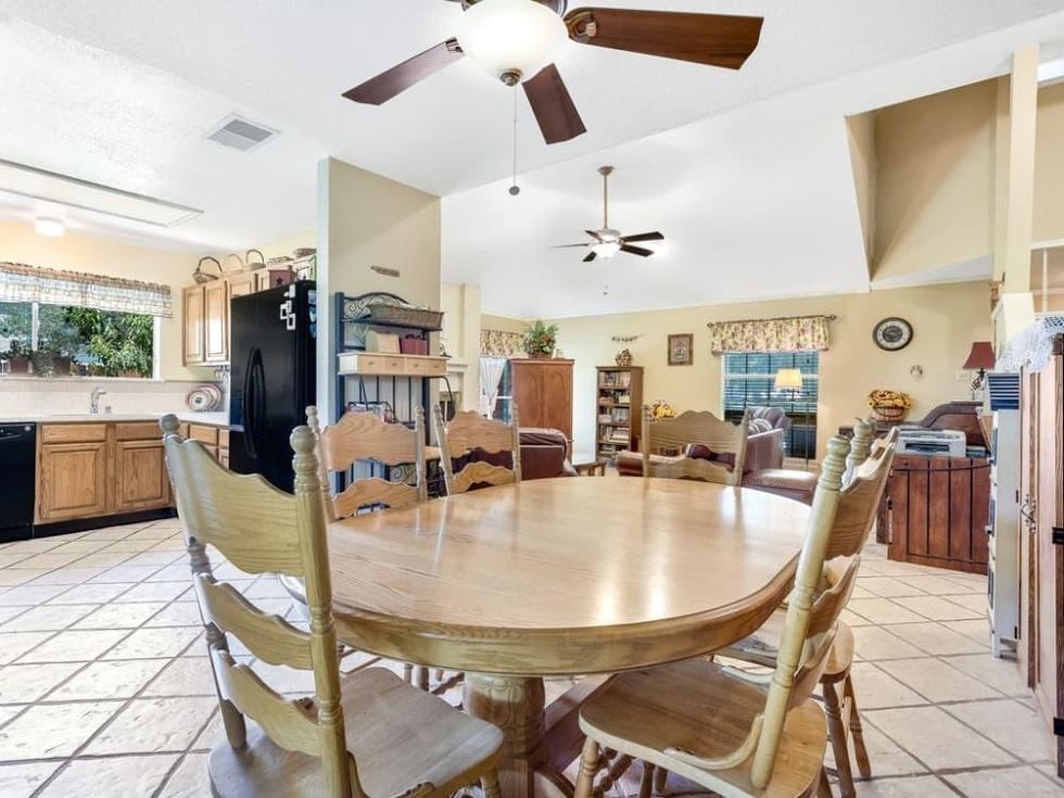 SA_3515 Fountain Lake