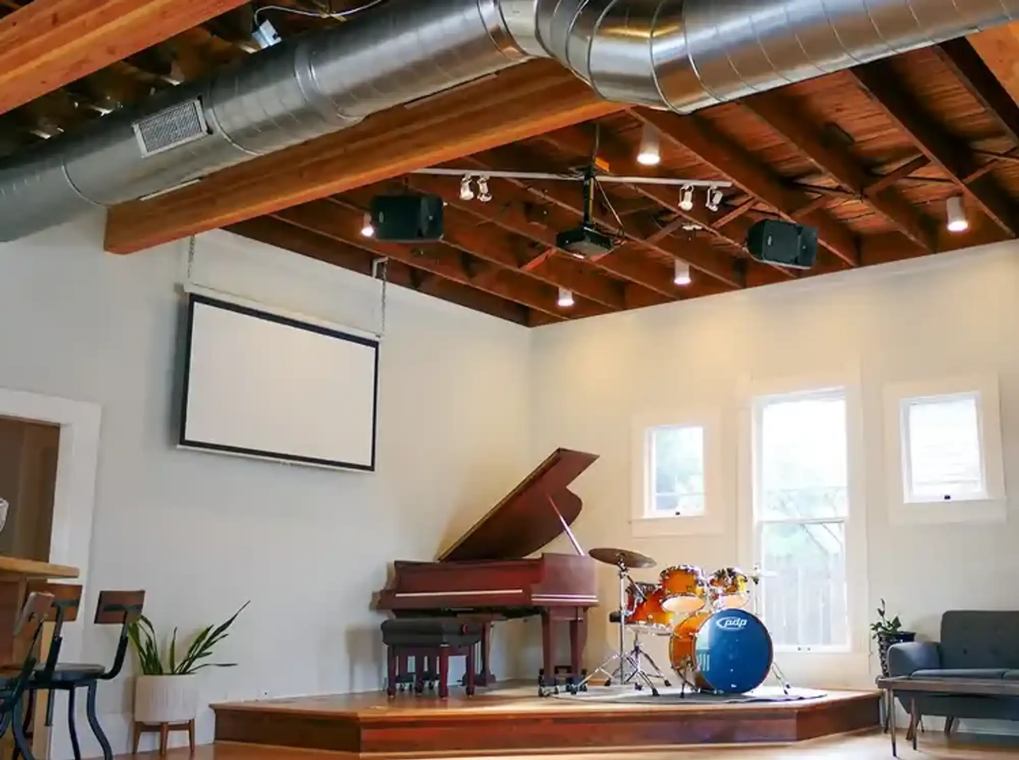 Sage Music San Antonio interior