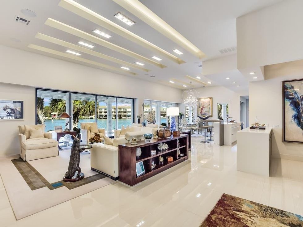 San Antonio_1022 Red Sales