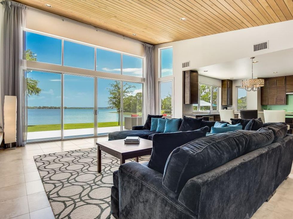 San Antonio_220 Lakeview