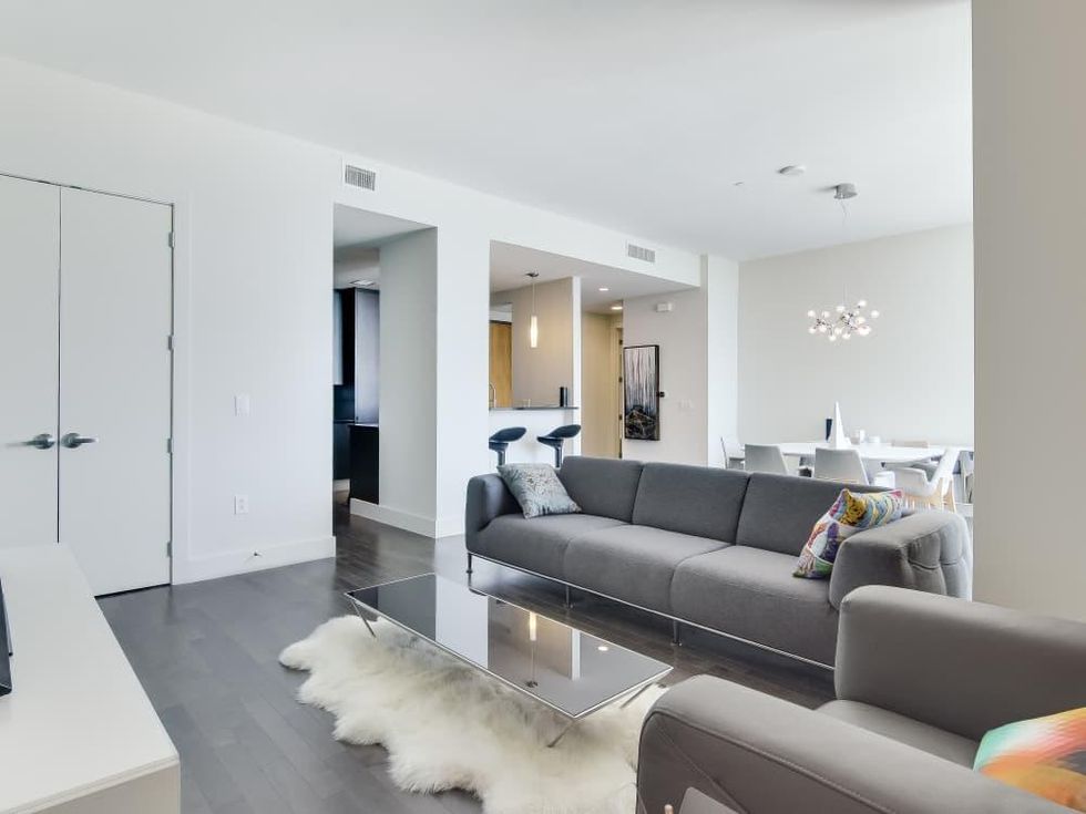 San Antonio_610 E Market St.