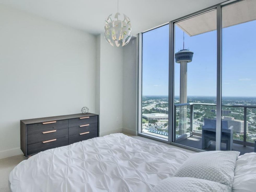 San Antonio_610 E Market St.