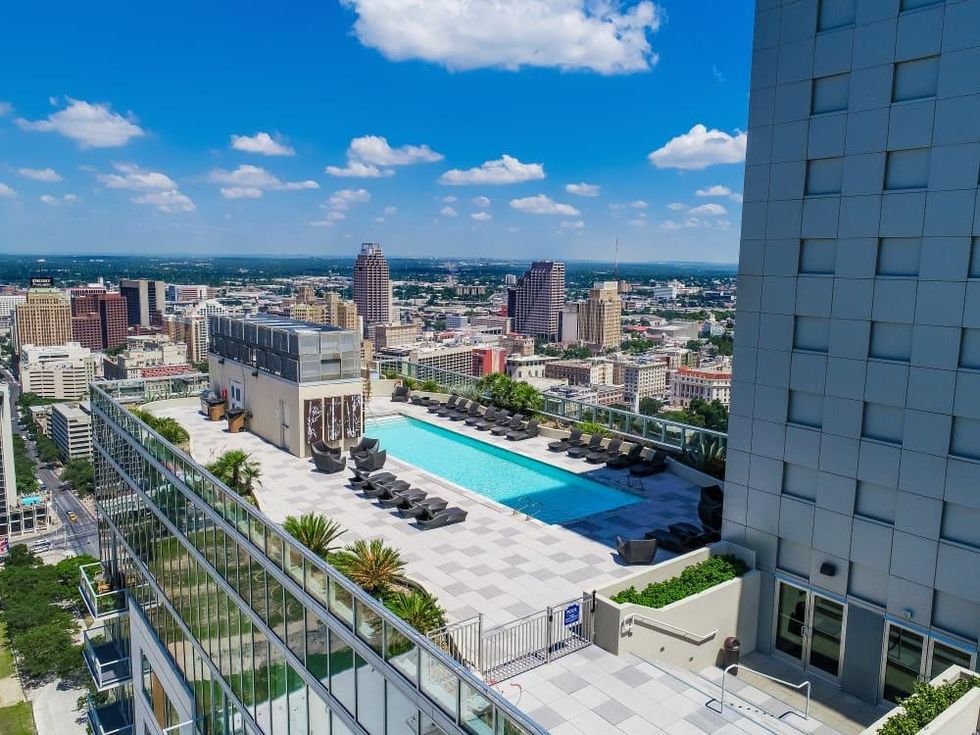 San Antonio_610 E Market St.