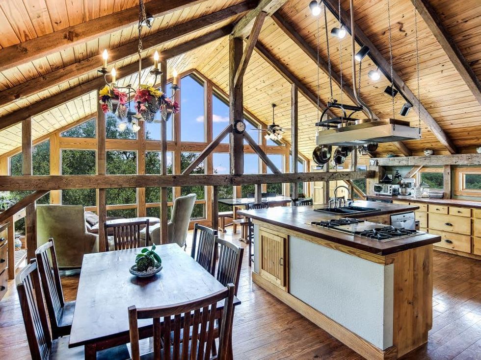 San Antonio_765 Astral