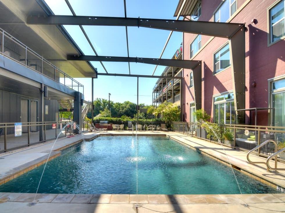 San Antonio_831 s. Flores St. 1202