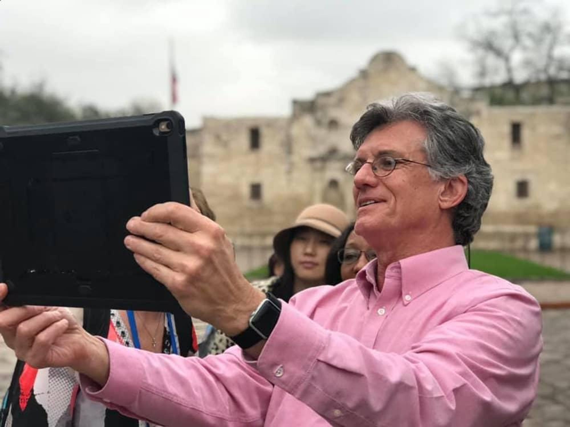 San Antonio company QuantumERA's Alamo Edition suite of apps and interactive products recently received an industry award.
