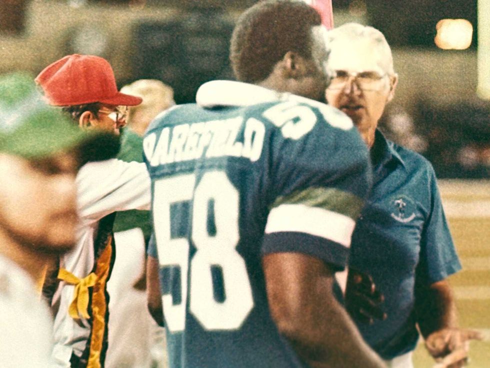 San Antonio Gunslingers, John Barefield, Gil Steinke, United States Football League, San Antonio, book, Greg Singleton, Gunnin' for Glory