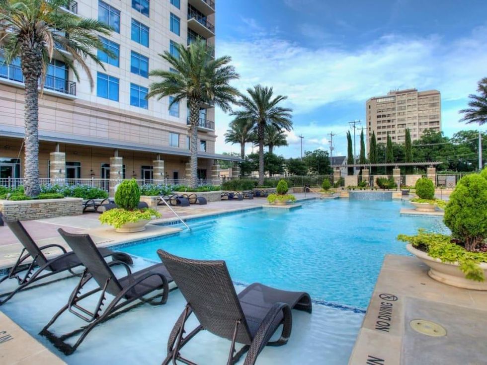 San Antonio home condo Broadway Residences 4242 Broadway Street April 2016 pool
