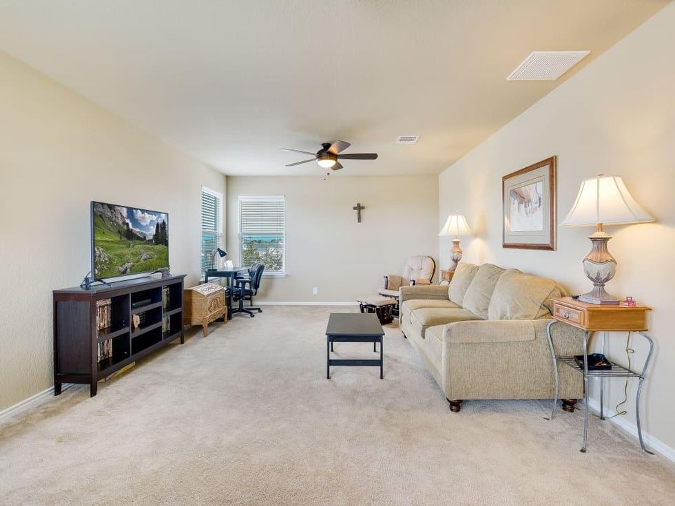 San Antonio house_10338 Floore Hollow