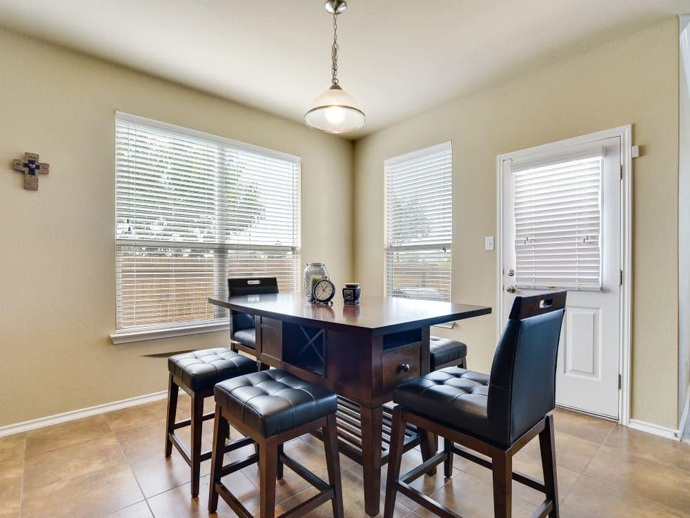 San Antonio house_10338 Floore Hollow