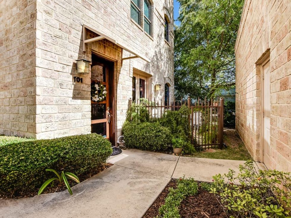 San Antonio house_1202 S Flores St 101