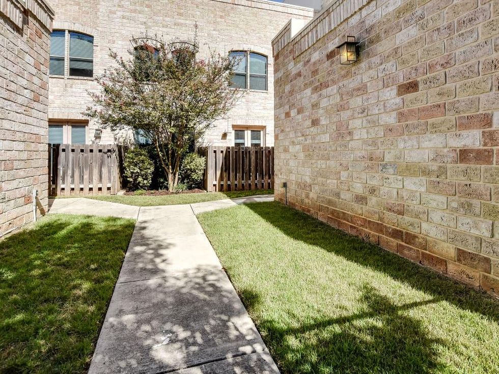 San Antonio house_1202 S Flores St 101
