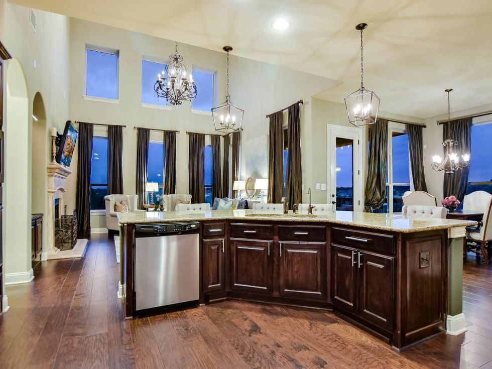 San Antonio house_1626 Sun Mountain