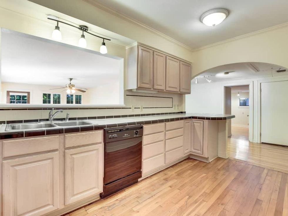 San Antonio house_180 E Elmview Pl