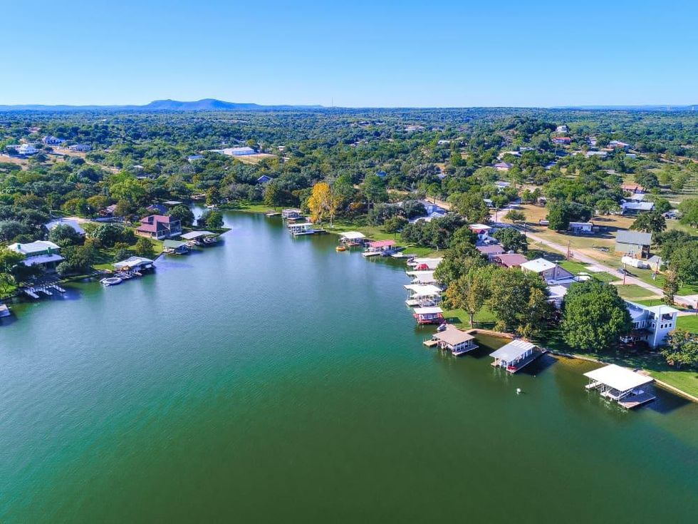 San Antonio house_218 Lakeview Dr