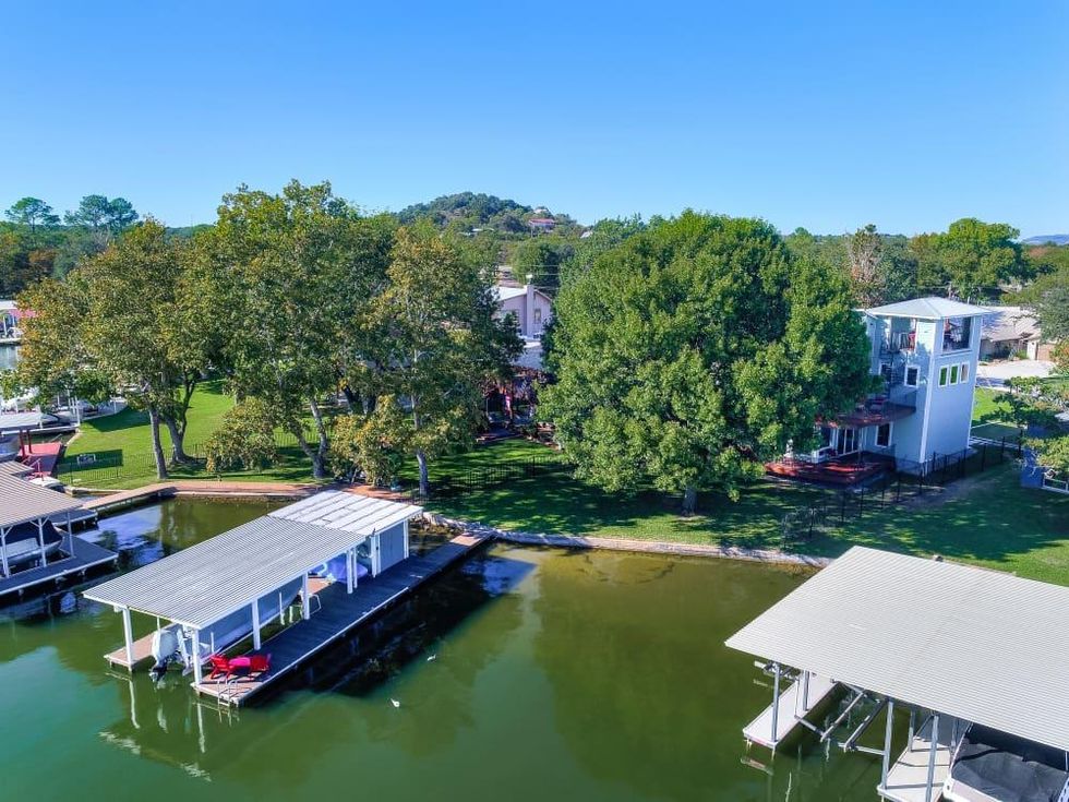 San Antonio house_218 Lakeview Dr