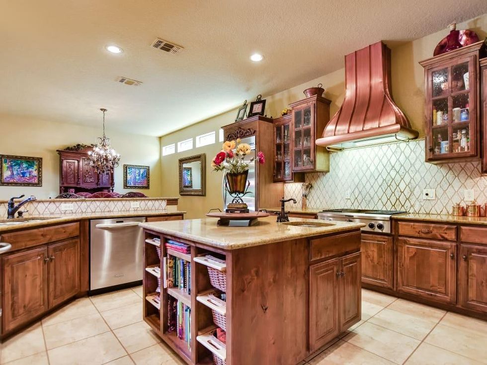 San Antonio house_225 Viesca St