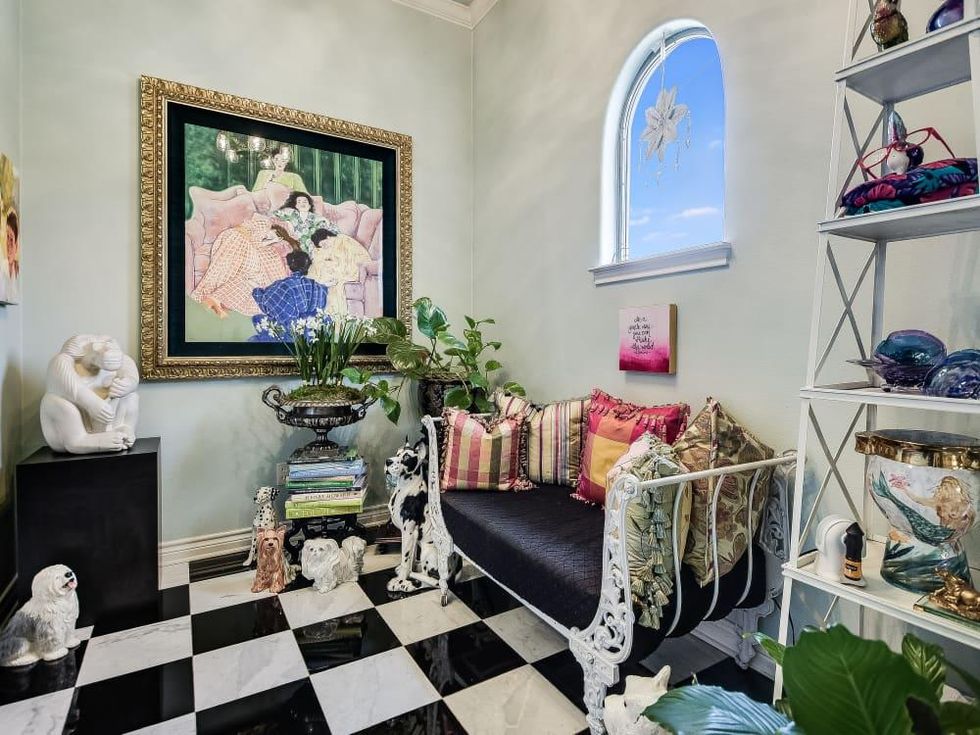 This peaceful Alamo Heights condo is a lush and leafy retreat
