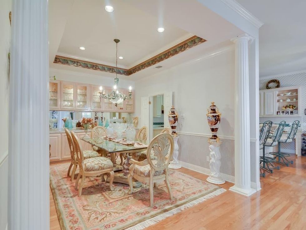 San Antonio house_5 Somerset Arms