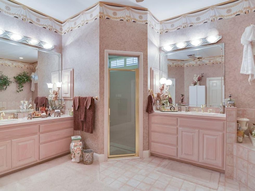 San Antonio house_5 Somerset Arms