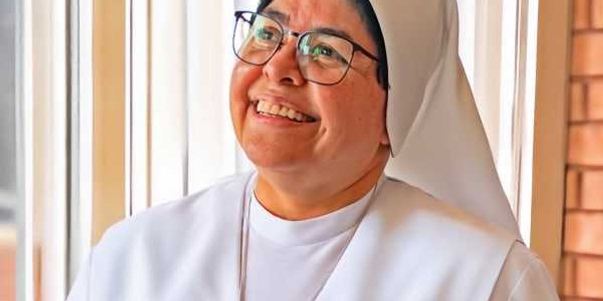 SAS Shoes blesses San Antonio's Salesian Sisters with new Spurs kicks
