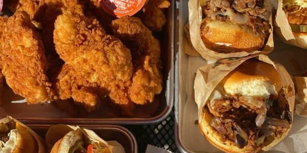 Detroit slider joint skates into San Antonio with free combo meals for a yr Detroit slider joint skates into San Antonio with free combo meals for a yr