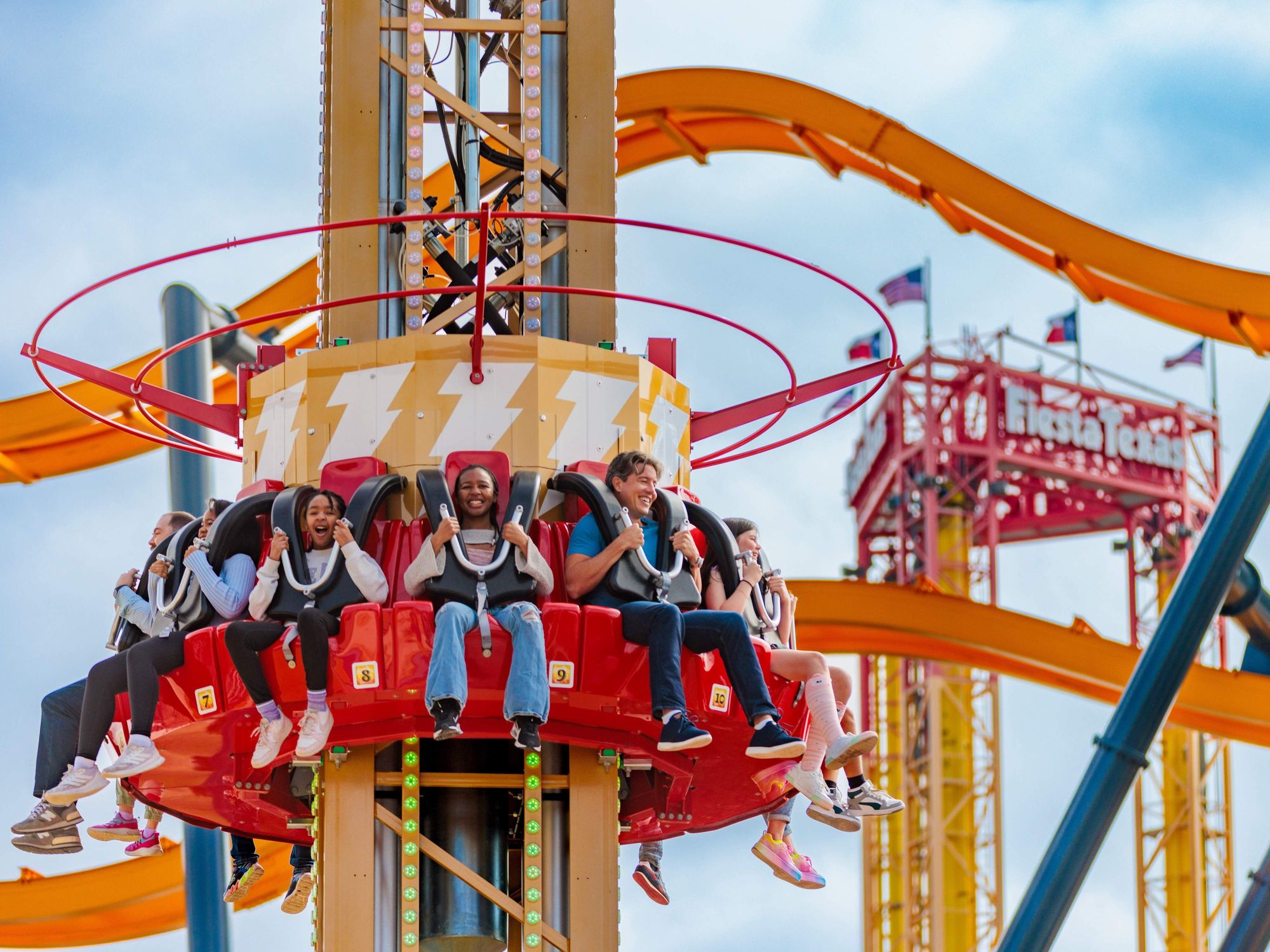 Shazam Tower of Eternity Six Flags