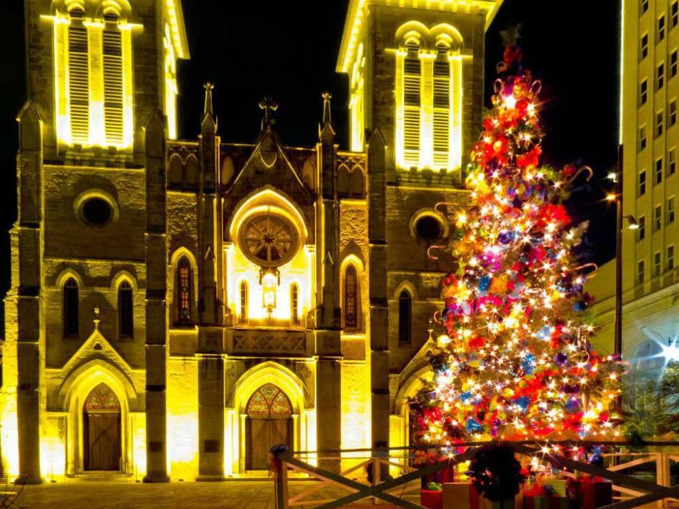 Silver Bells in the City Christmas tree