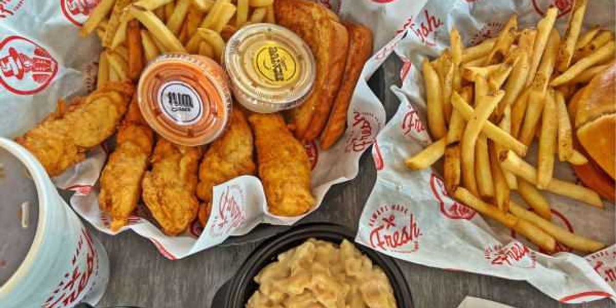 Slim Chickens opens 2nd restaurant on SA’s Far West Aspect Slim Chickens opens 2nd restaurant on SA’s Far West Aspect