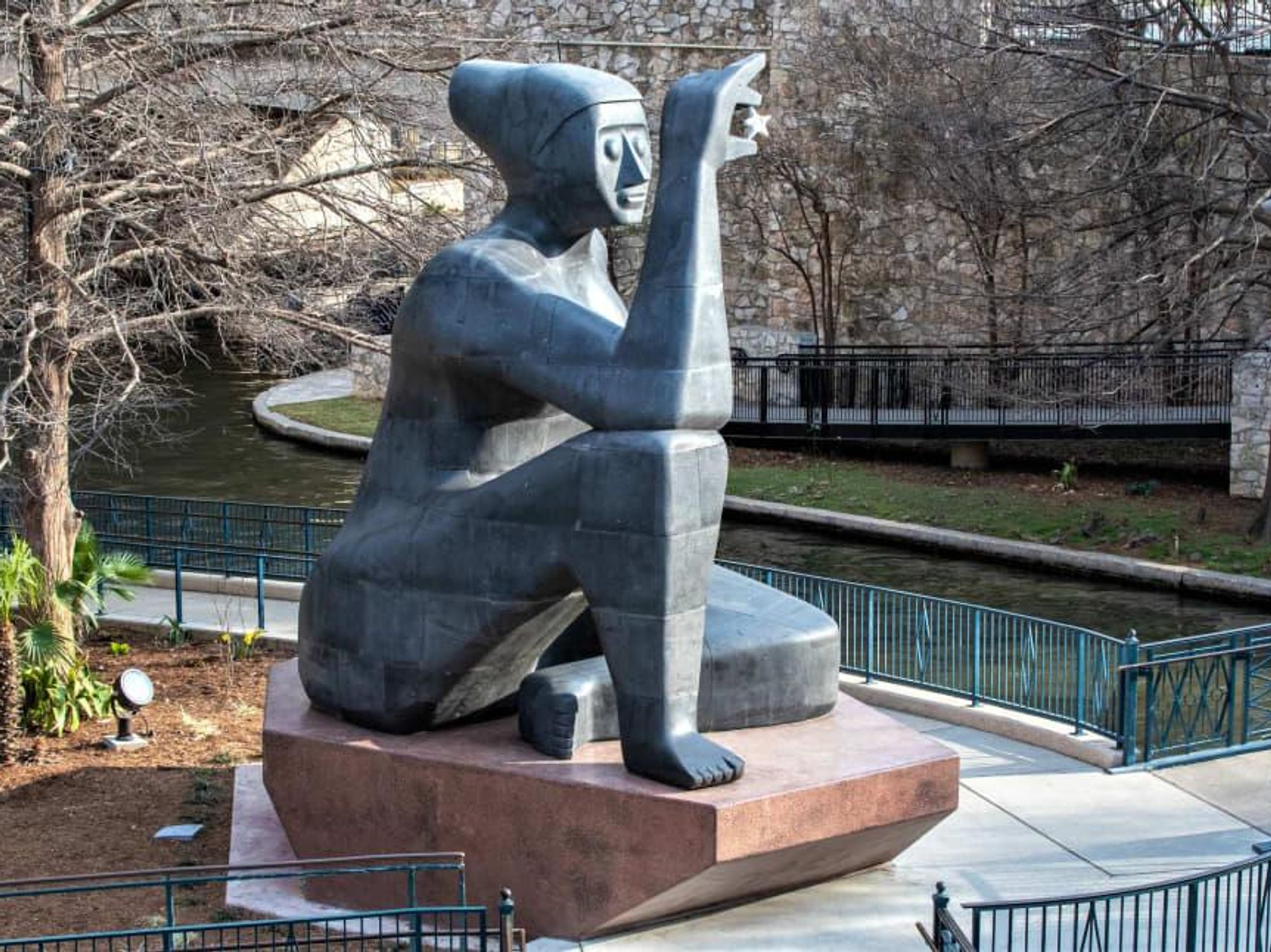 Stargazer San Antonio River Walk Sculpture
