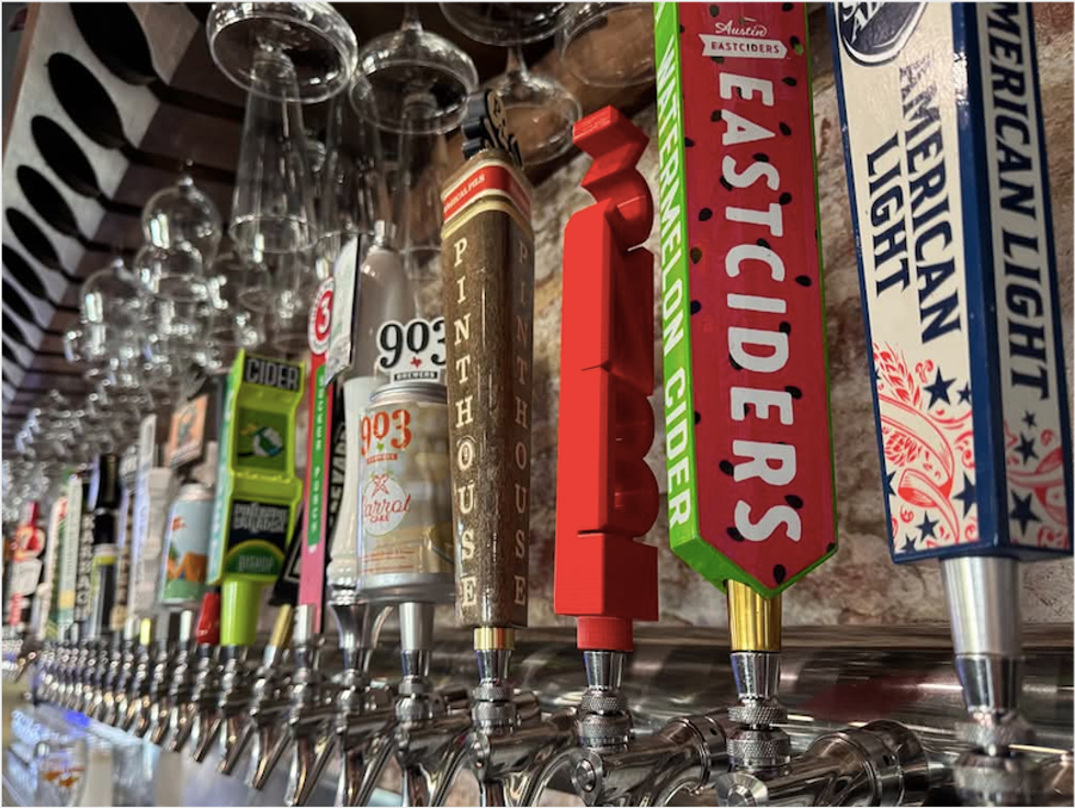 Tables and Taps, San Antonio, bar