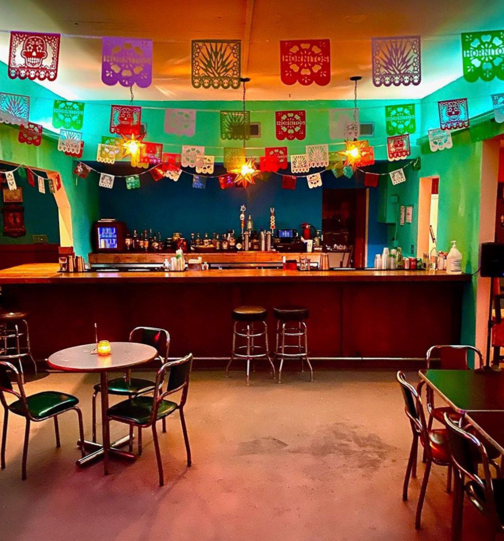 Tony's Siesta interior