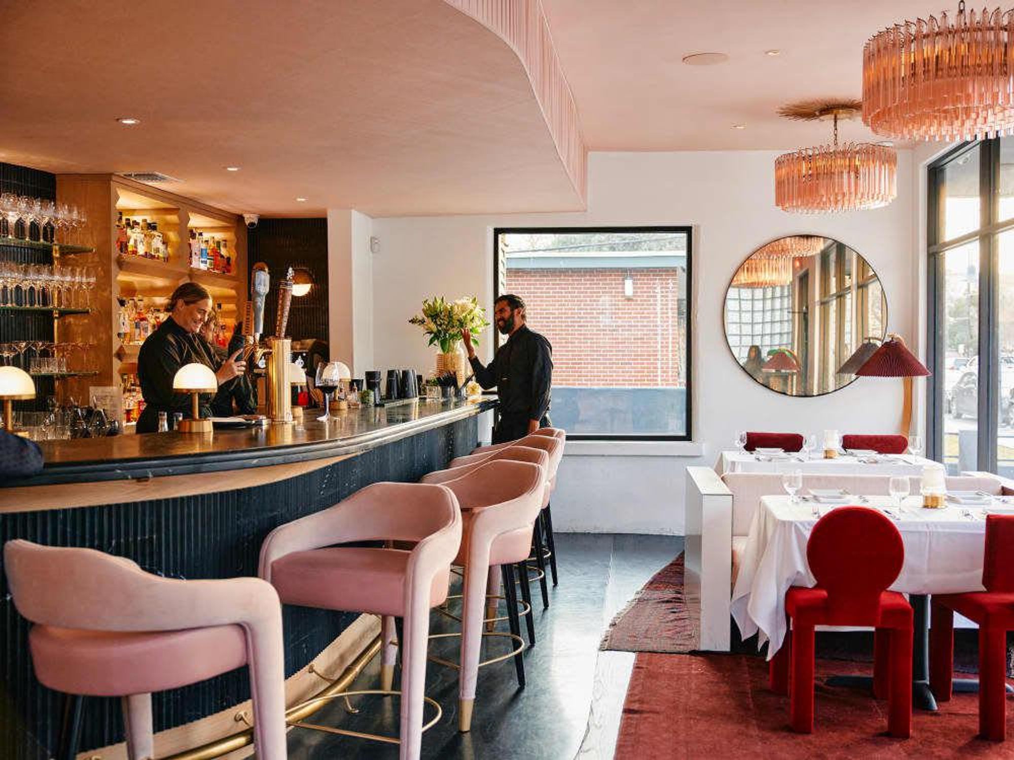 Up Scale restaurant bar