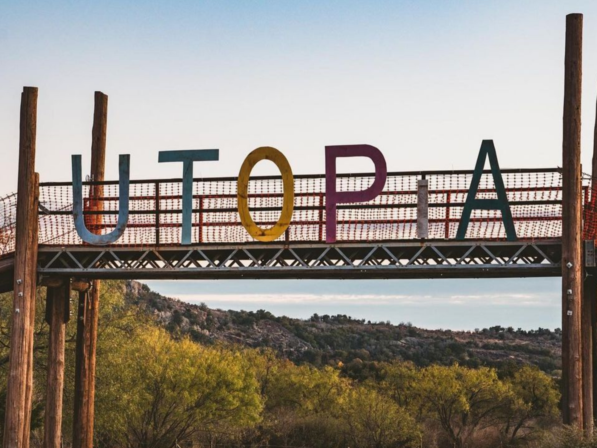 Utopia, Texas sign