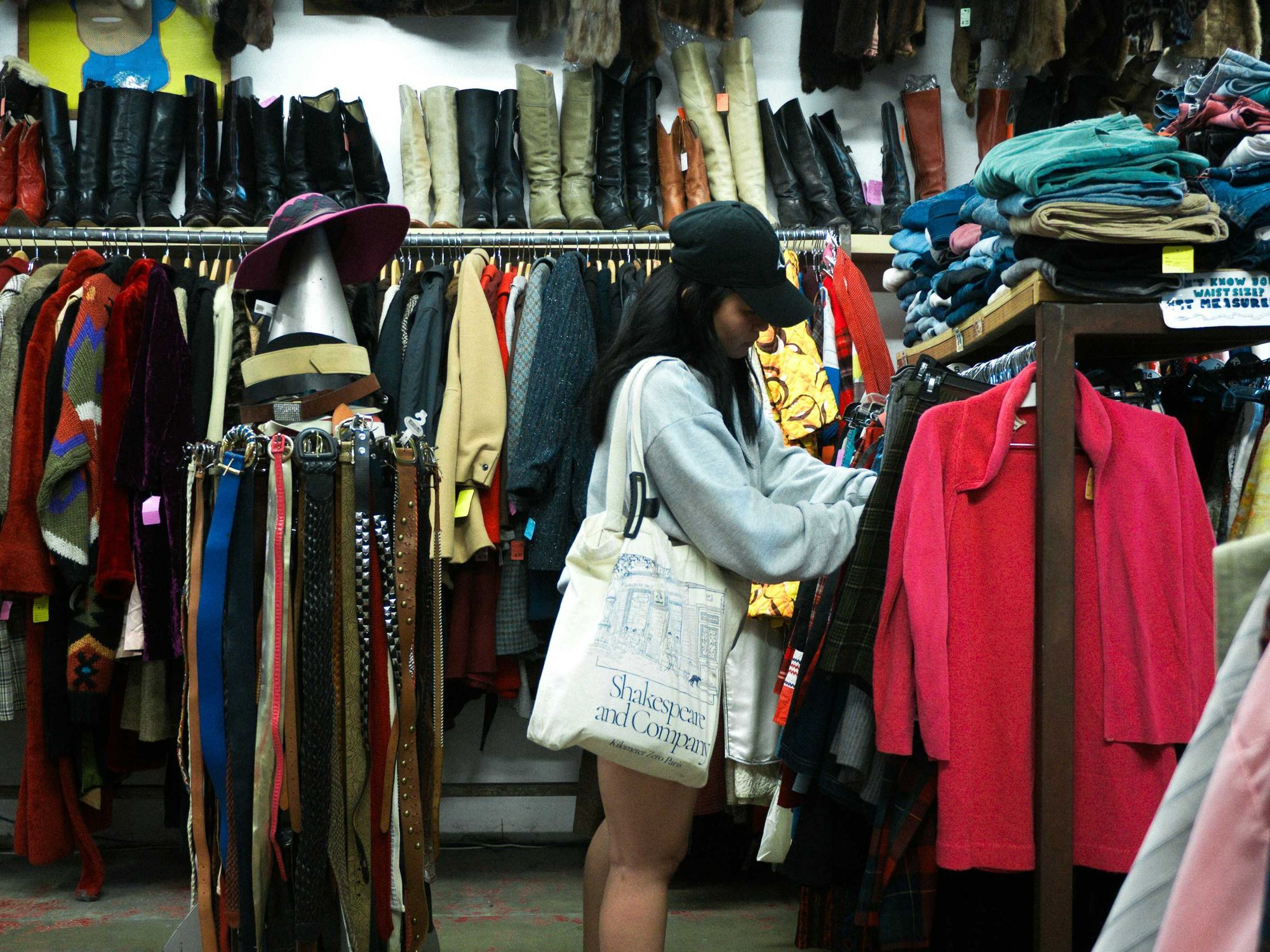 vintage clothing shopping