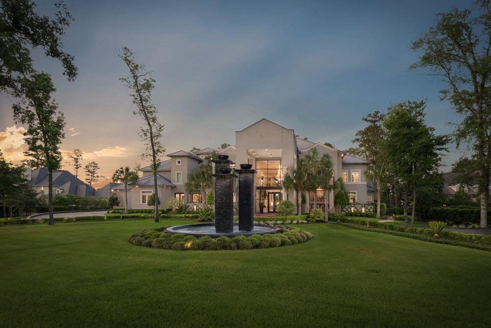 Woodlands three-story closet 47 Grand Circle exterior